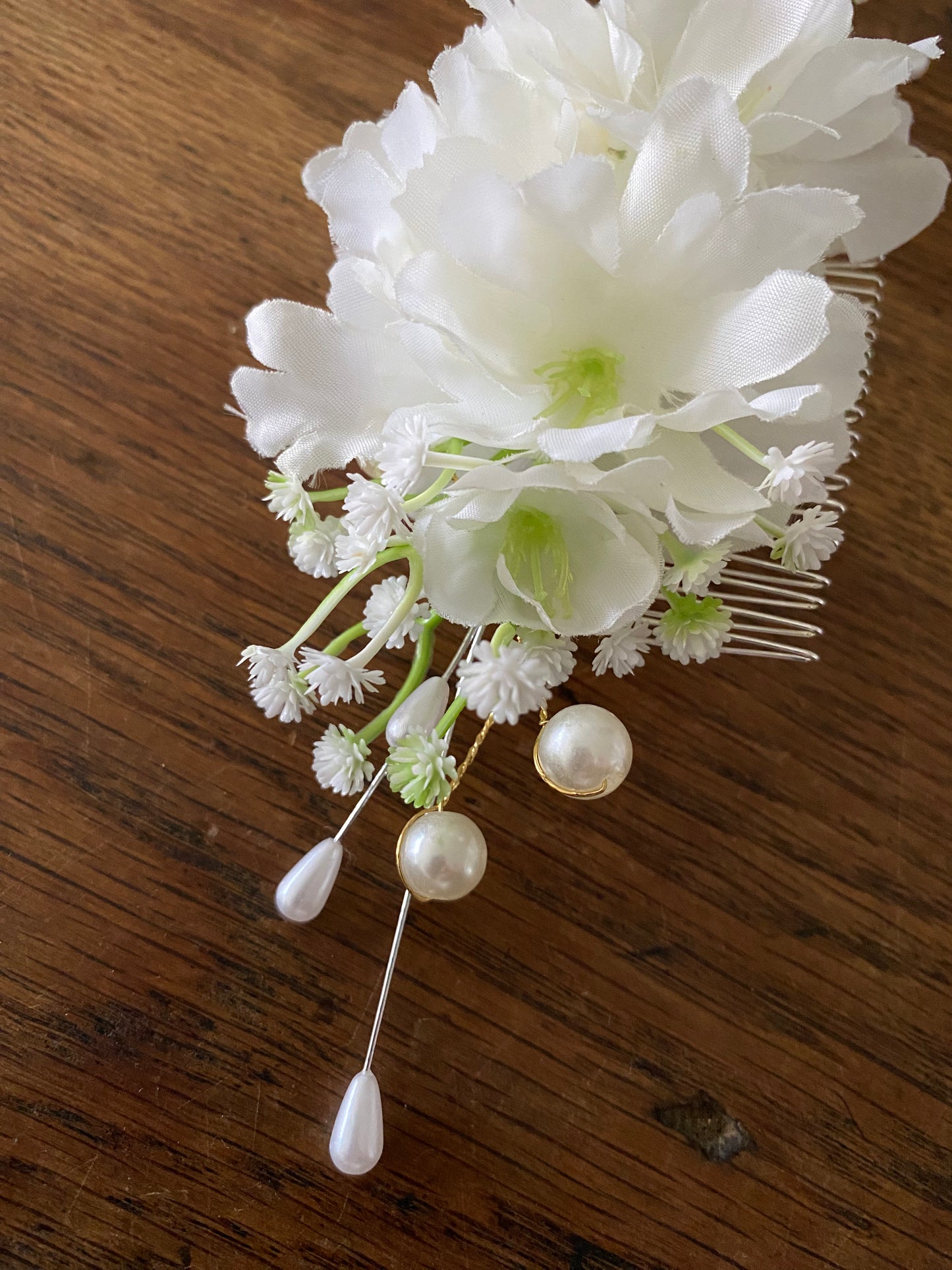 Wedding Hair accessory. White Silk flower hair comb.
