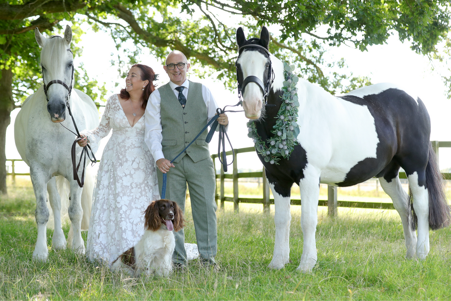 Horse Floral Neck Garland. Equine silk flowers neck collar for weddings, shows, photoshoots.