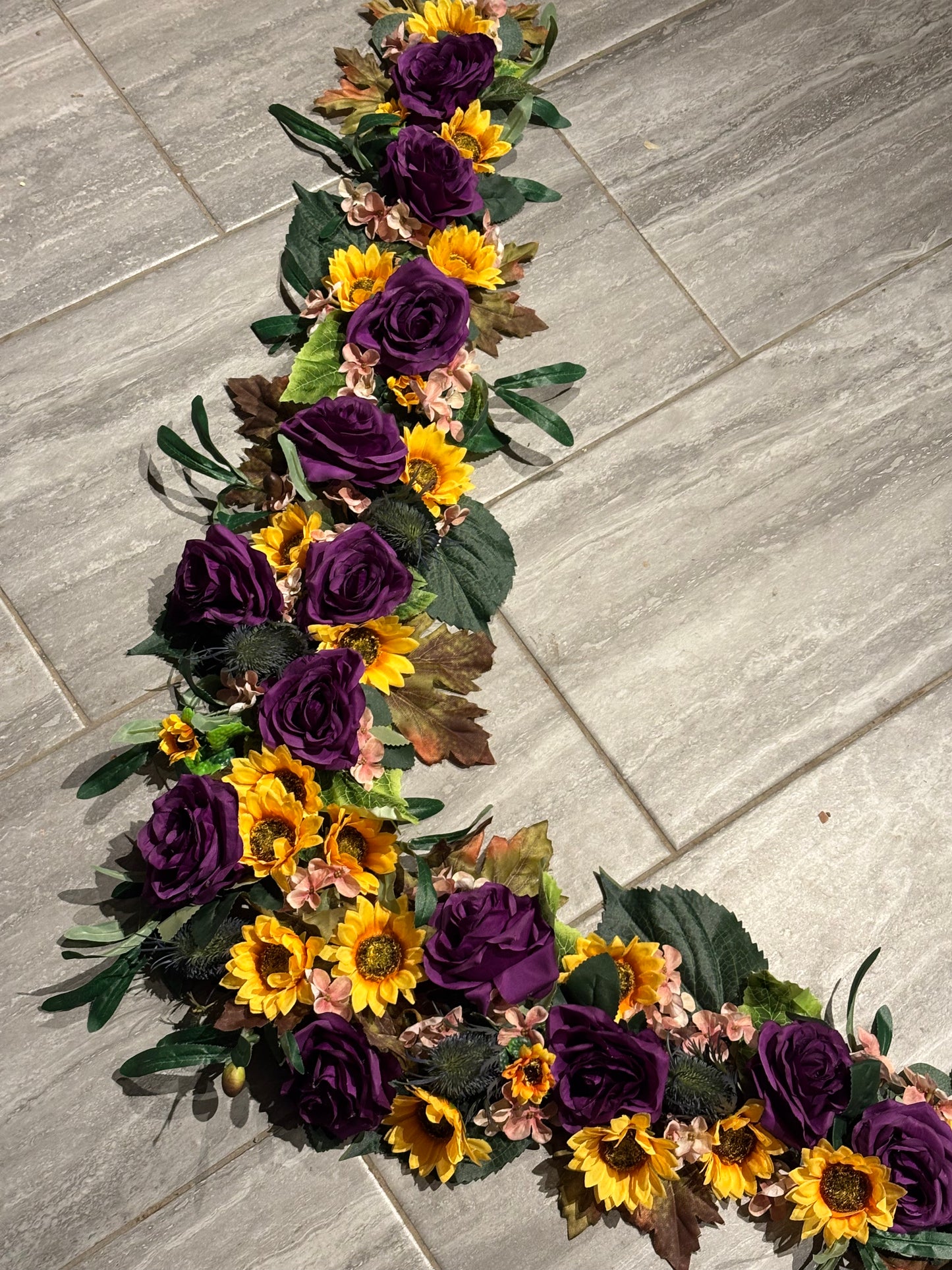 Horse Floral Neck Garland. Equine silk flowers for weddings, shows, photoshoots. As these are hand made to order please allow at least 14 days prior to your event to avoid disappointment.