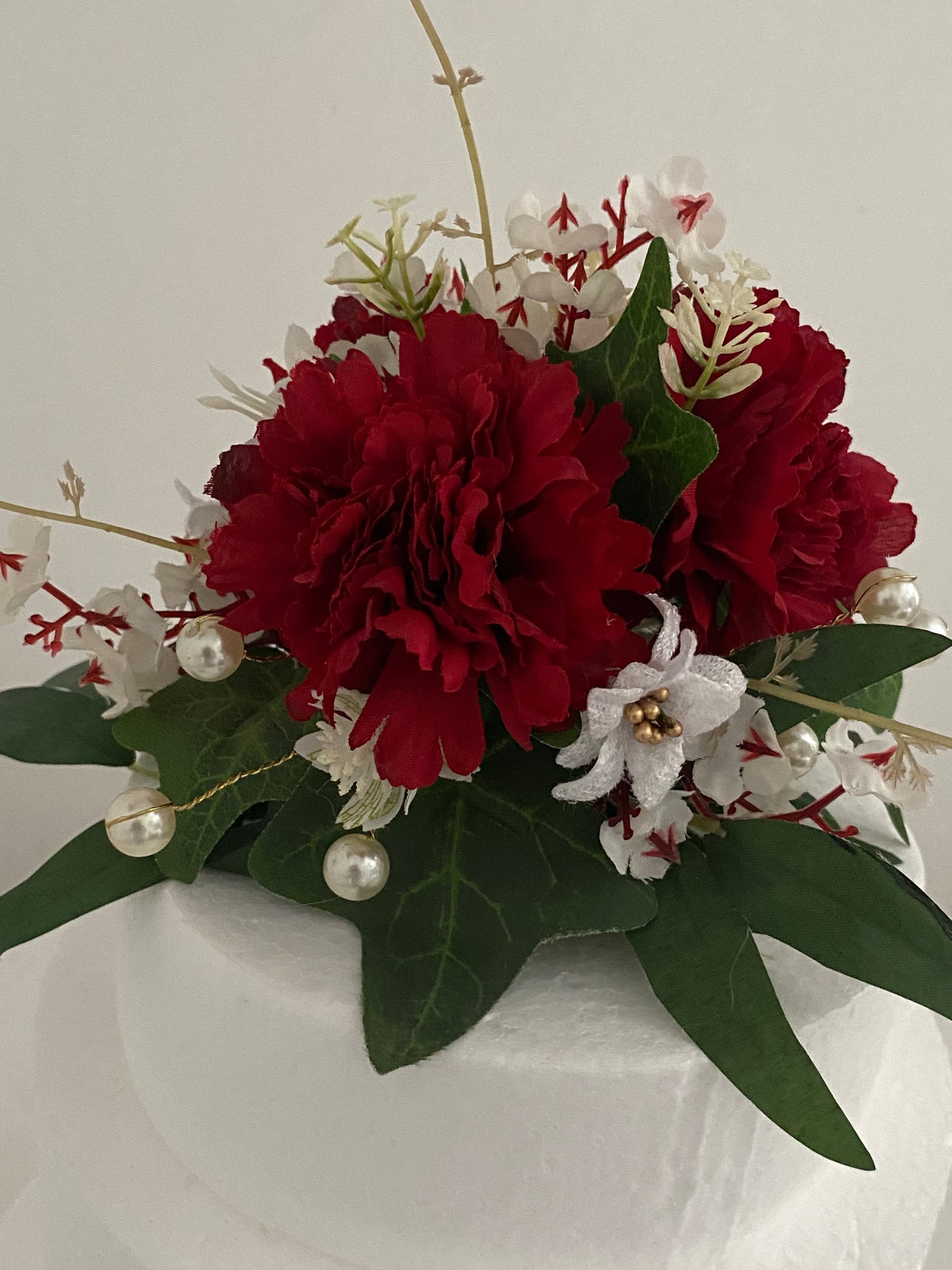 Cake Decoration. Silk flowers cake decoration set. Red Carnations and pearl decoration