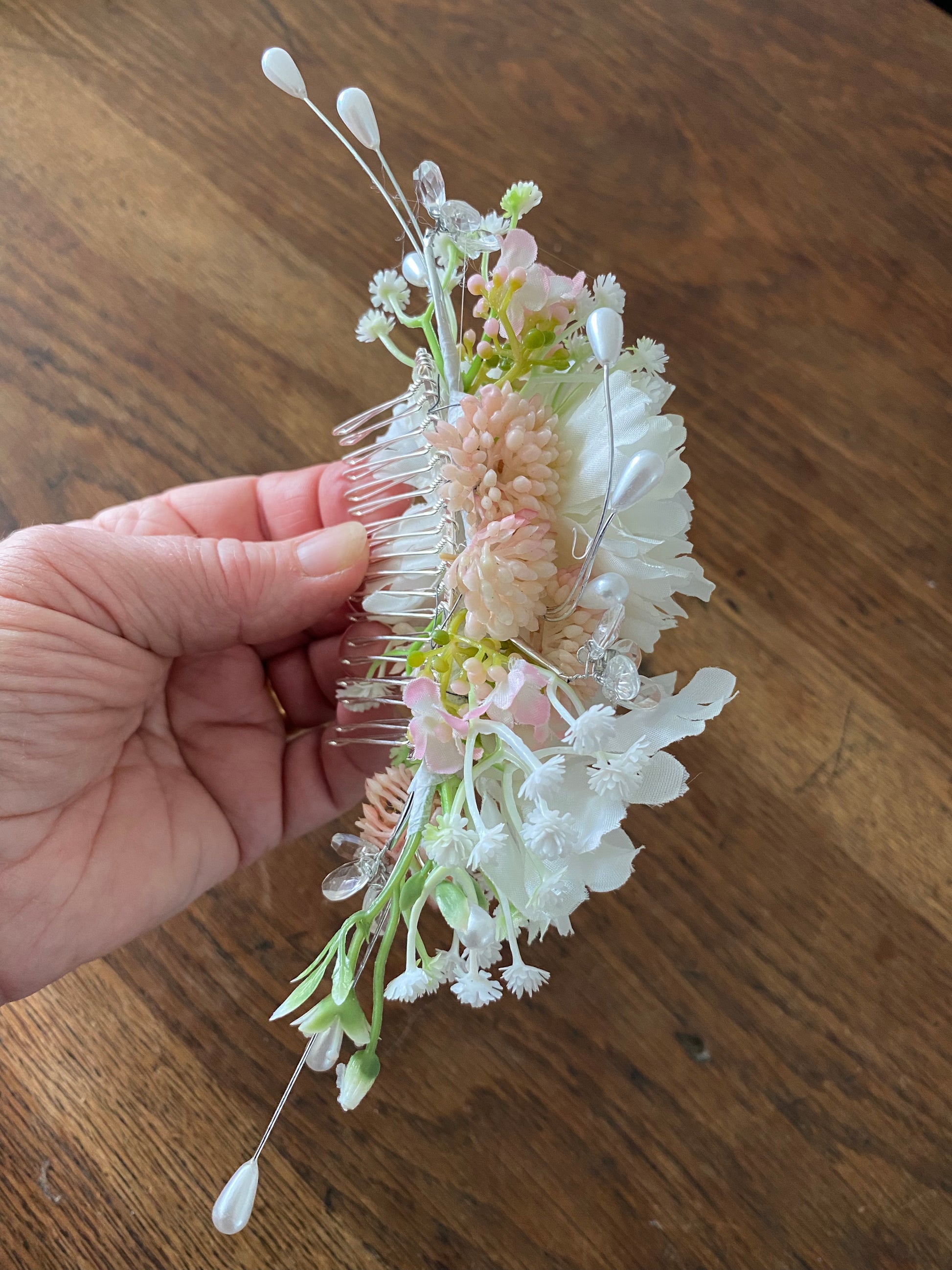 Hand made pretty silk flower hair comb. Wedding hair decoration